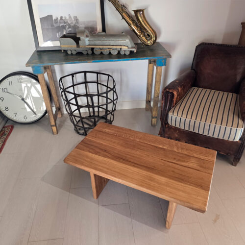 Mesa rústica de café